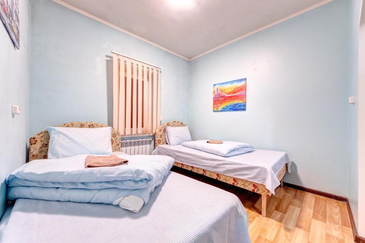 Hotel Zvezda キエフ エクステリア 写真