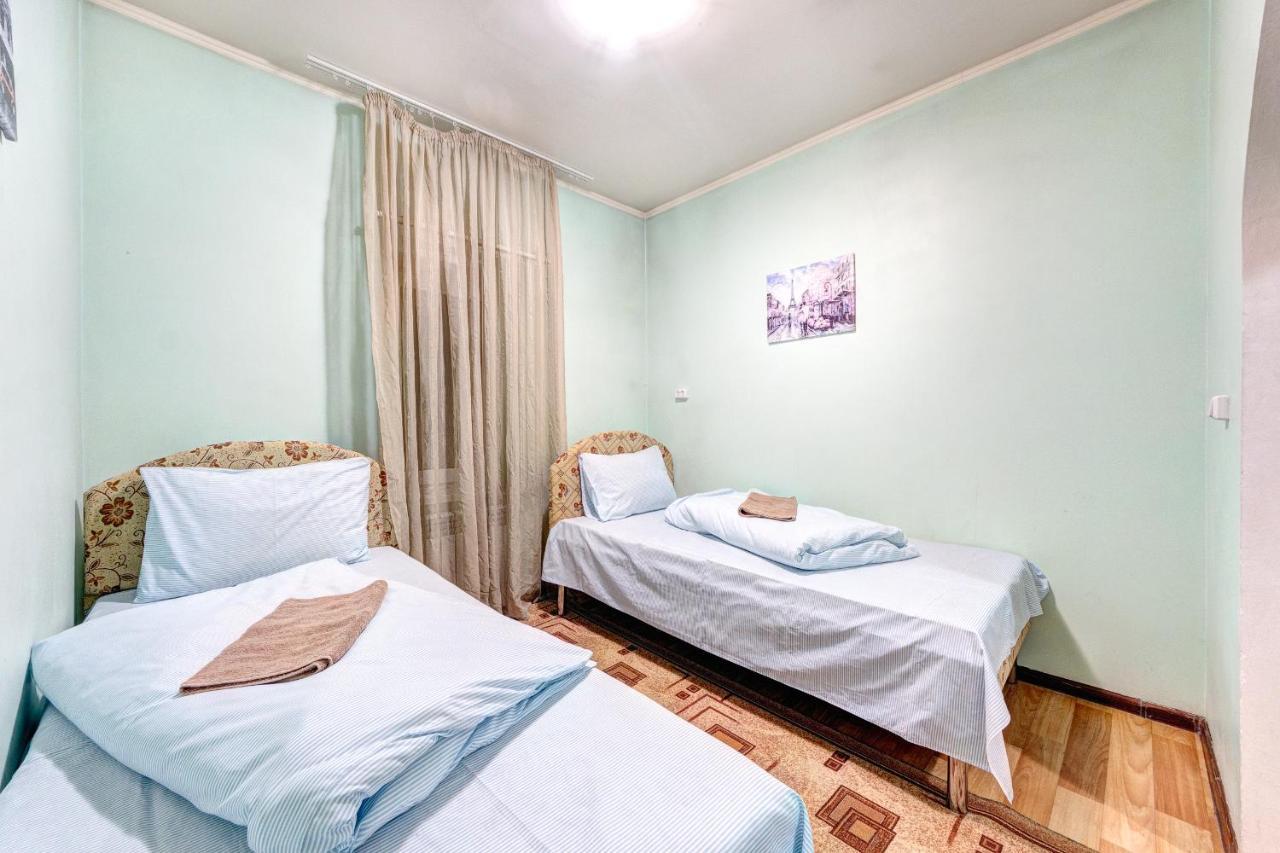 Hotel Zvezda キエフ エクステリア 写真