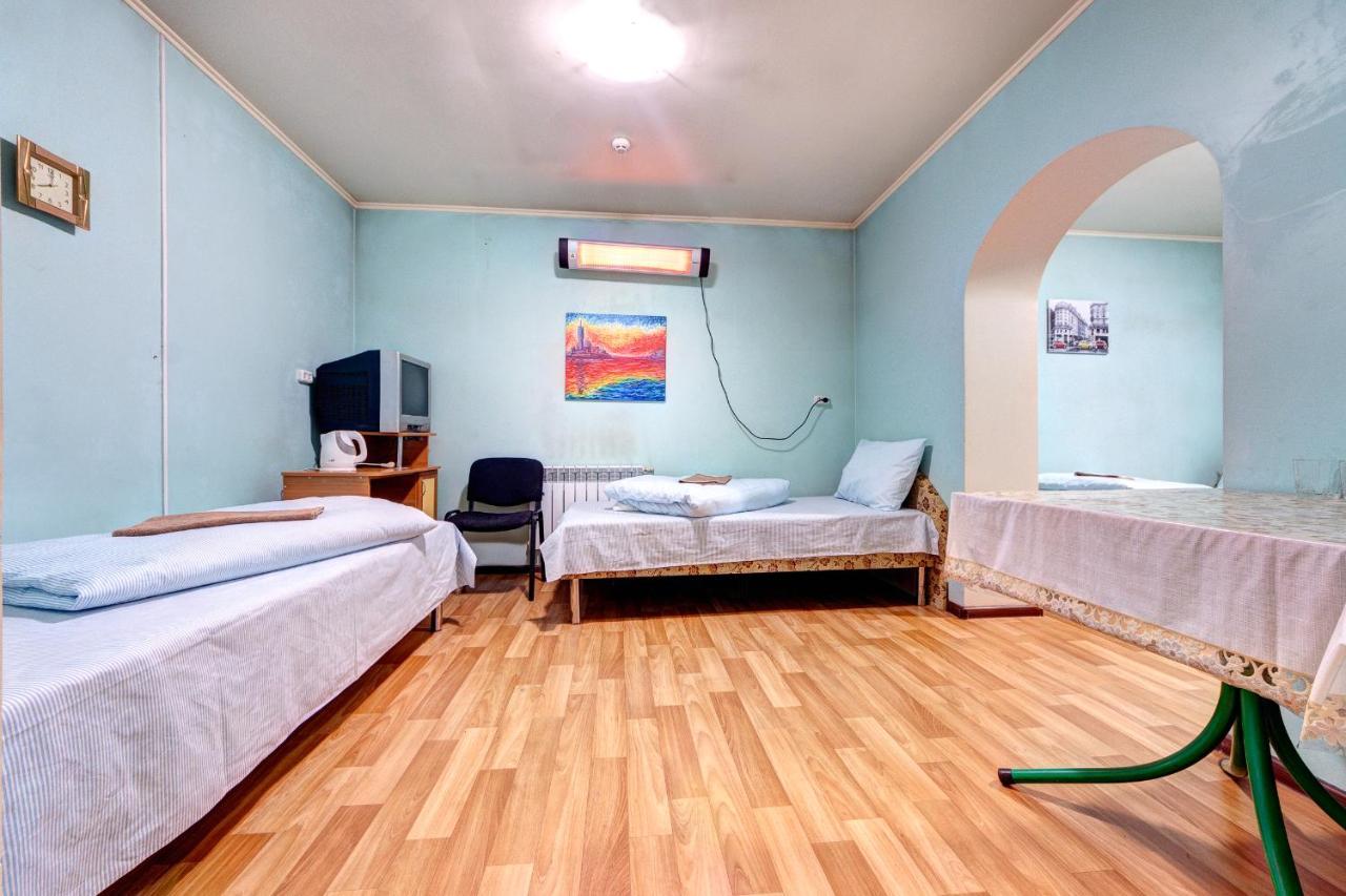 Hotel Zvezda キエフ エクステリア 写真