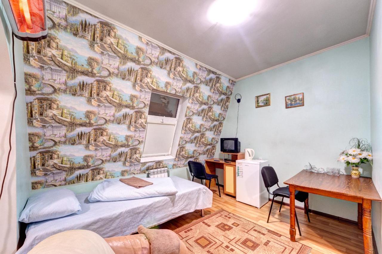 Hotel Zvezda キエフ エクステリア 写真